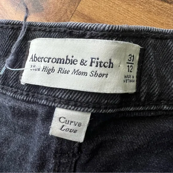 Abercombie & Fitch Curve Love Ultra High Rise Mom Shorts Black Distresses Sz 12 - Picture 4 of 8